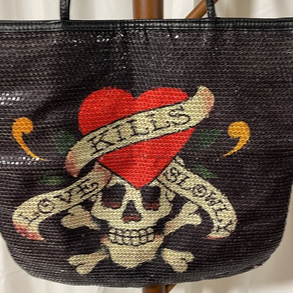 ED HARDY VINTAGE “LOVE KILLS SLOWLY” SEQUINED SHOPPER! - Picture 3 of 11